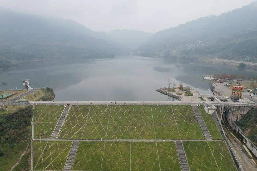 高洞子水库供水隧洞顺利贯通