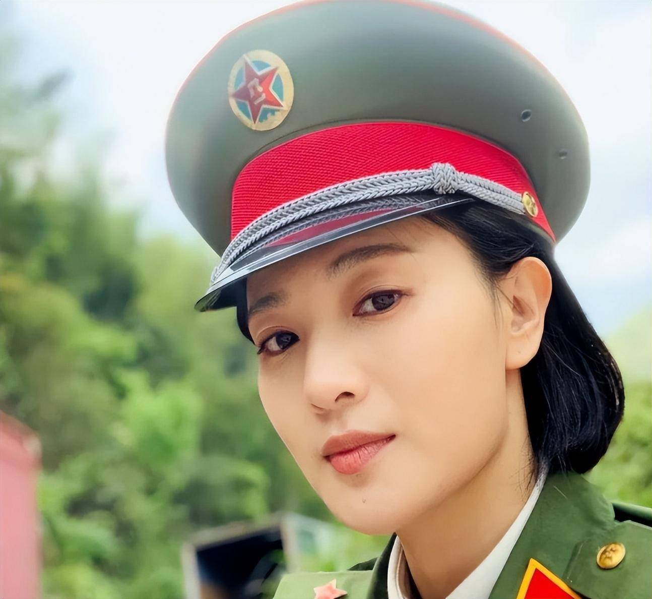 她是最干净的女星,也是最美军花,出道14年零绯闻,如今为爱息影