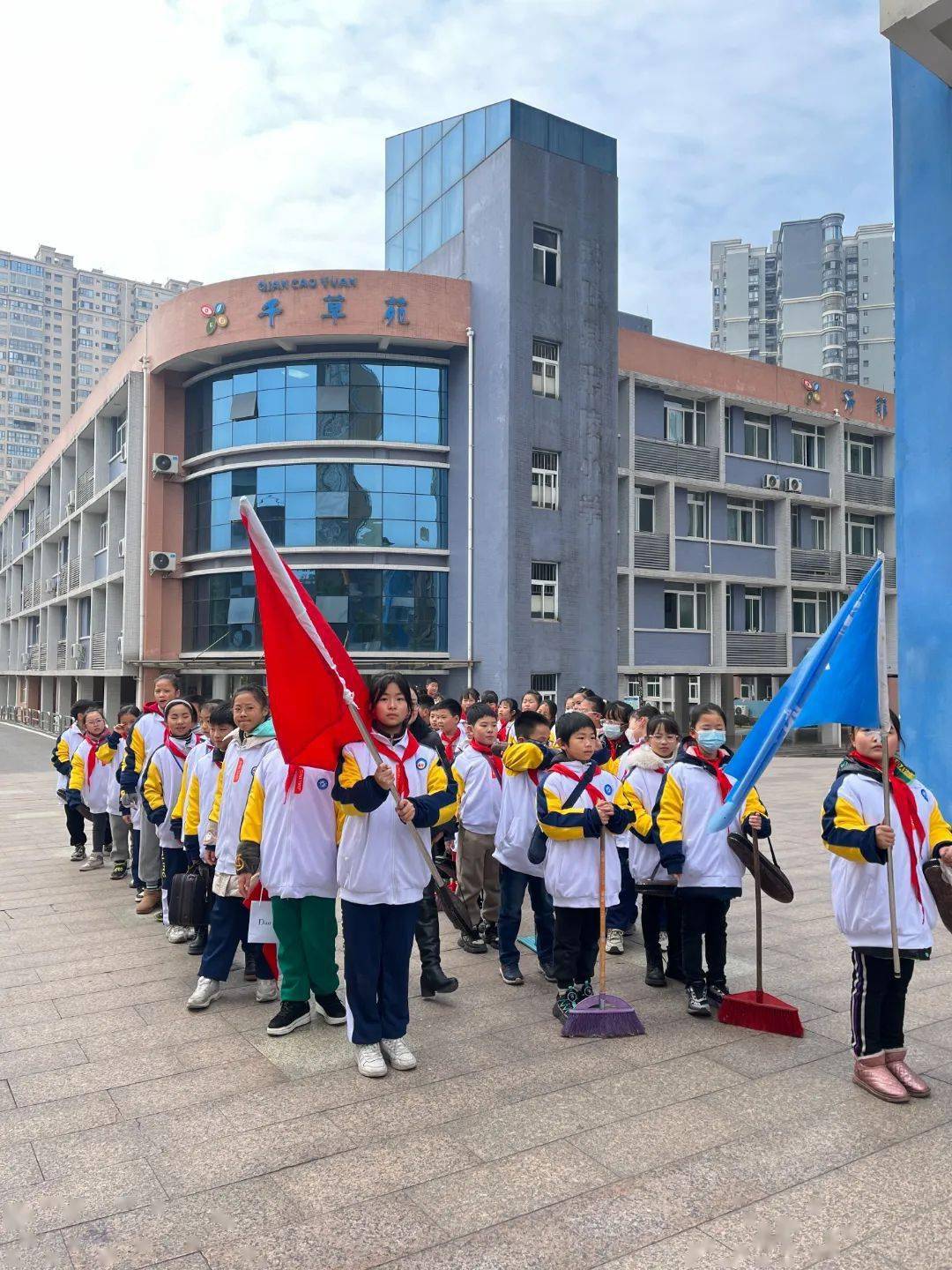 重庆市嘉陵小学简介图片