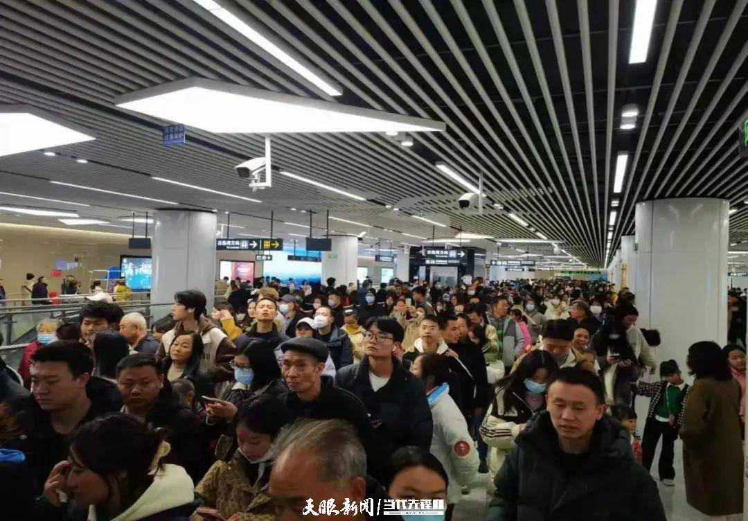 3号线开通第一周 贵阳地铁线网客运总量达421.83万人次,日均60.26万人次_运营_延安西路_列车