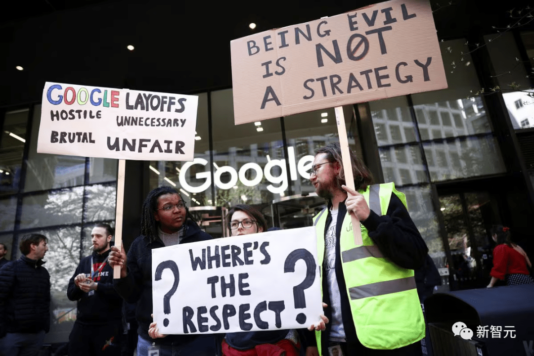 谷歌被曝再次大裁员：3 万员工面临被 AI 取代 