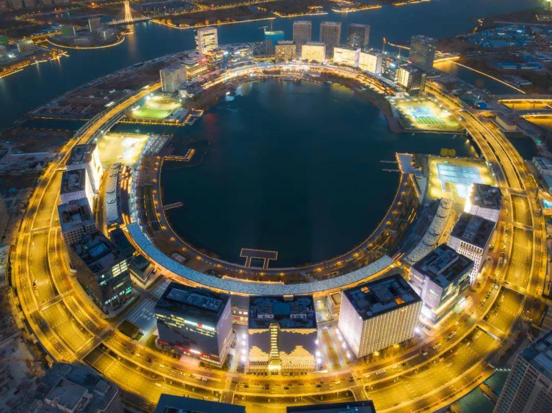 不只是"话题王者"!一年蝶变:更好的郑州银泰