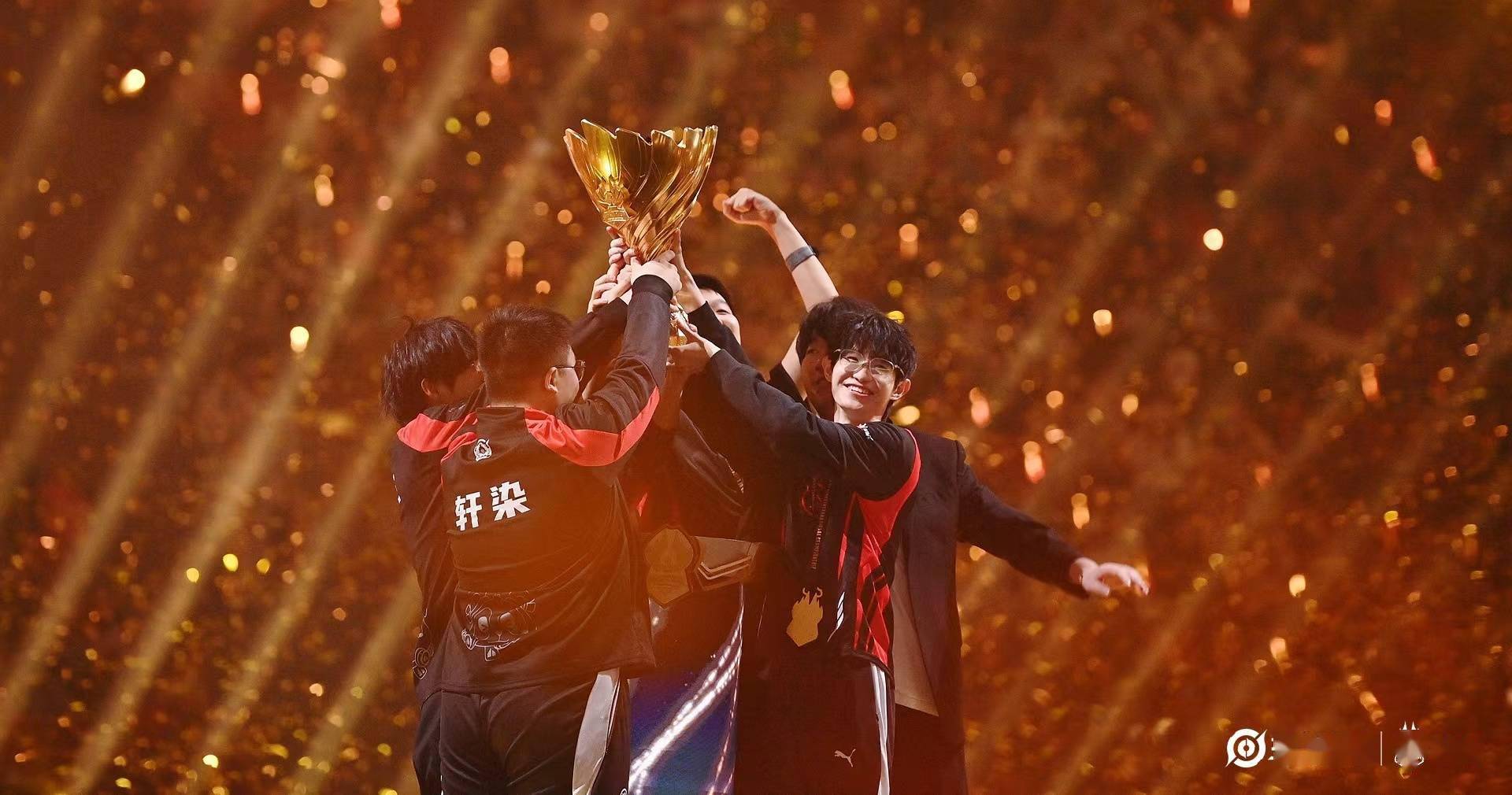 中国成都ag超玩会夺得2023年王者荣耀世界冠军杯kic总冠军_总决赛