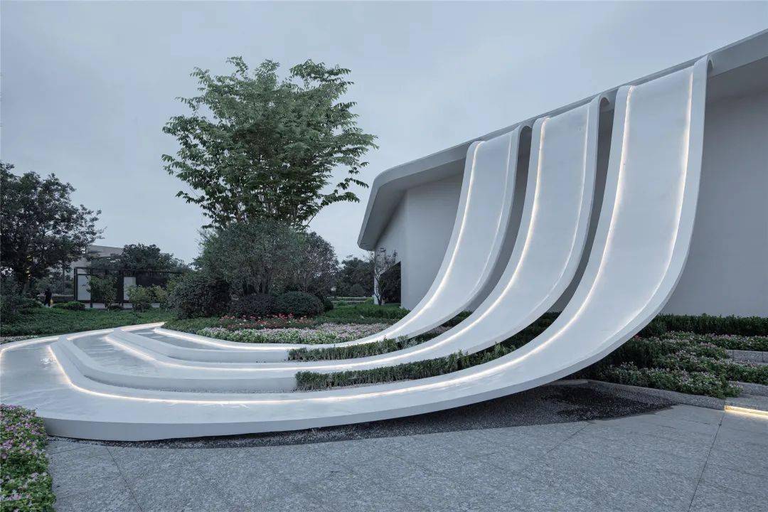 景观中弧形的应用 | 水景,景墙,微地形,种植池