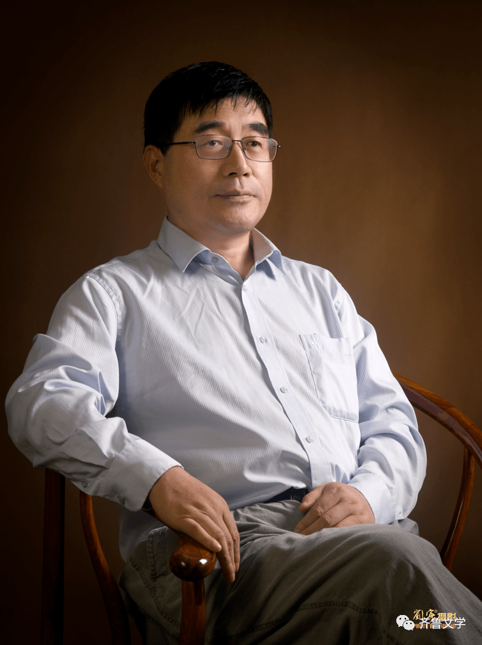 当代作家‖【渐行渐远渐如烟】■韩焕忠